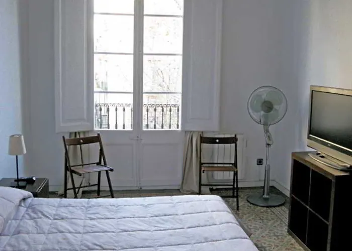 Paraiso Hostel *