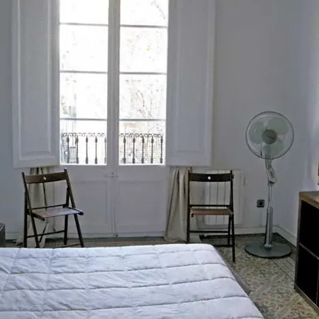 Paraiso Hostel *
