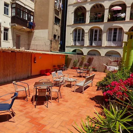 Paraiso Hostel *
